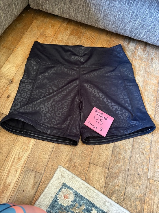 Constantly Varied Gear Pants - Constantly Varied Gear Black Leopard-Print Women’s Athletic Shorts Large 5’